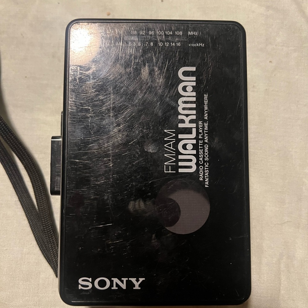 Sony Black FM/AM Walkman Cassette Player